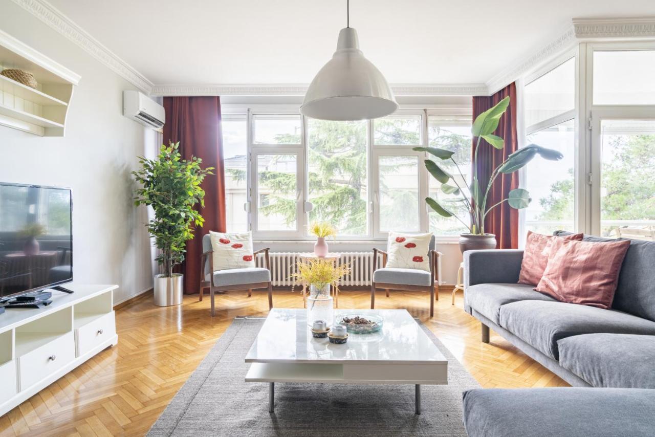 Apartamento Spacious Flat Near Caddebostan Coast Estambul Exterior foto